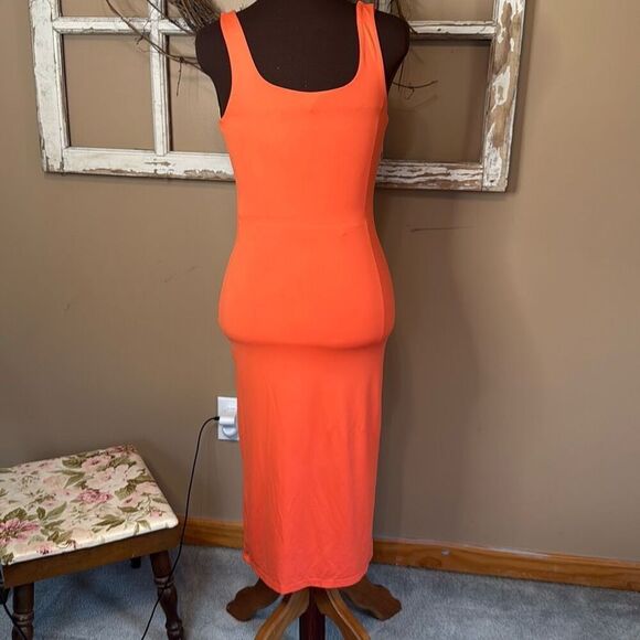 Second skin Dimitra square neck orange contour midi tank dress size medium form - Picture 5 of 9